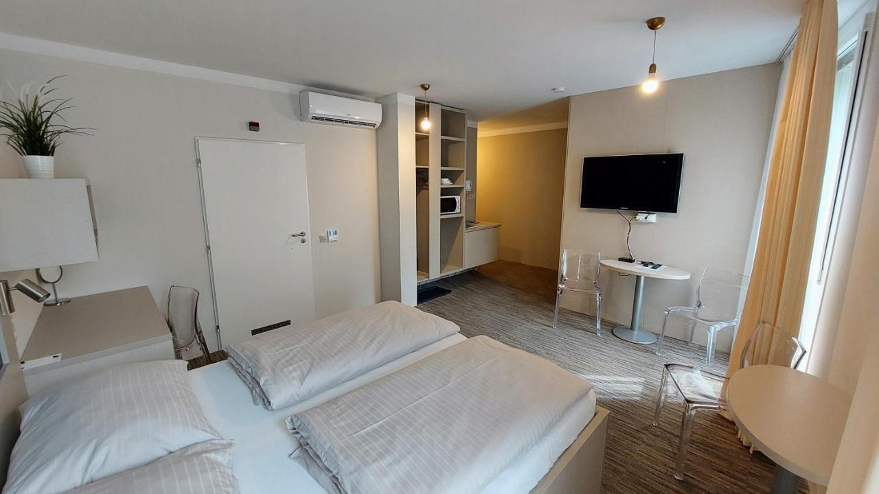 Smarthotel Nezvalova Archa Olomouc Exterior photo